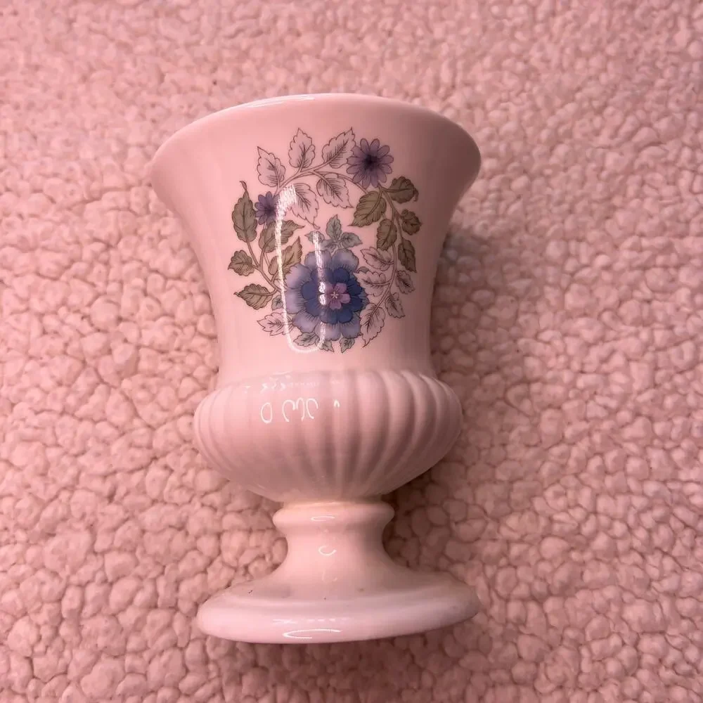 Wedgewood Bone China Clementine Unhandled Vase Incl Box